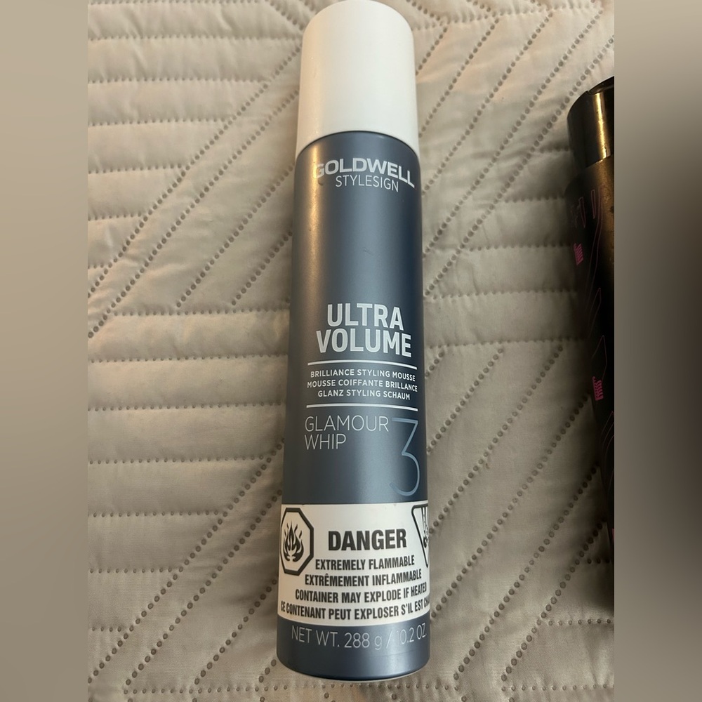 💨 Goldwell Stylesign Ultra Volume Glamour Whip 3 – NEW – 10.2 oz - new